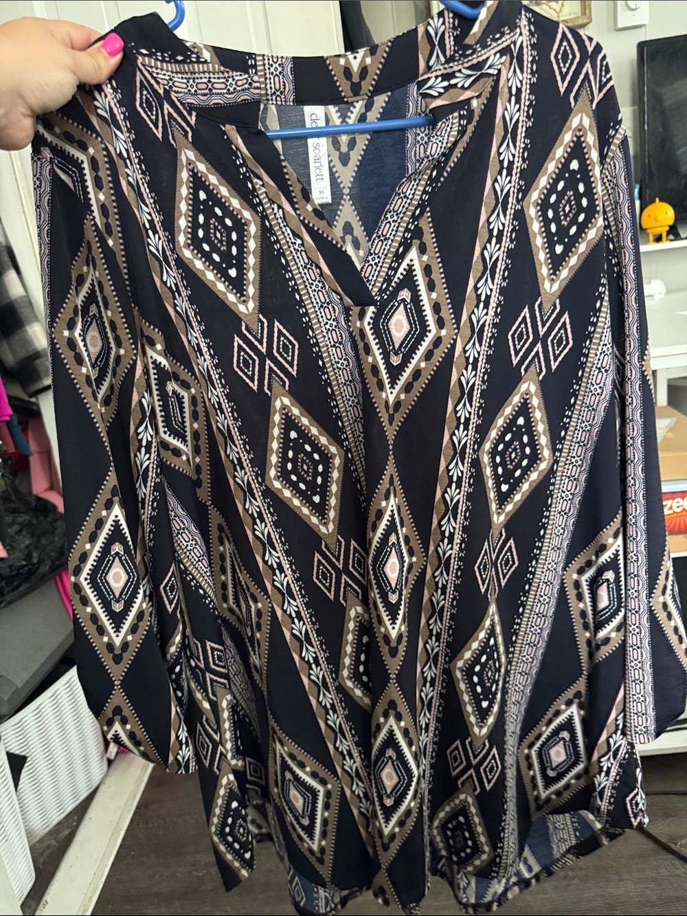 Aztec-Print V-Neck Tunic Top in Black and Brown